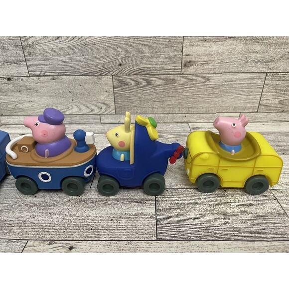 Peppa Pig ~ Vehicles / Cars w/ Figures - Lot Of 5 - Picture 3 of 5